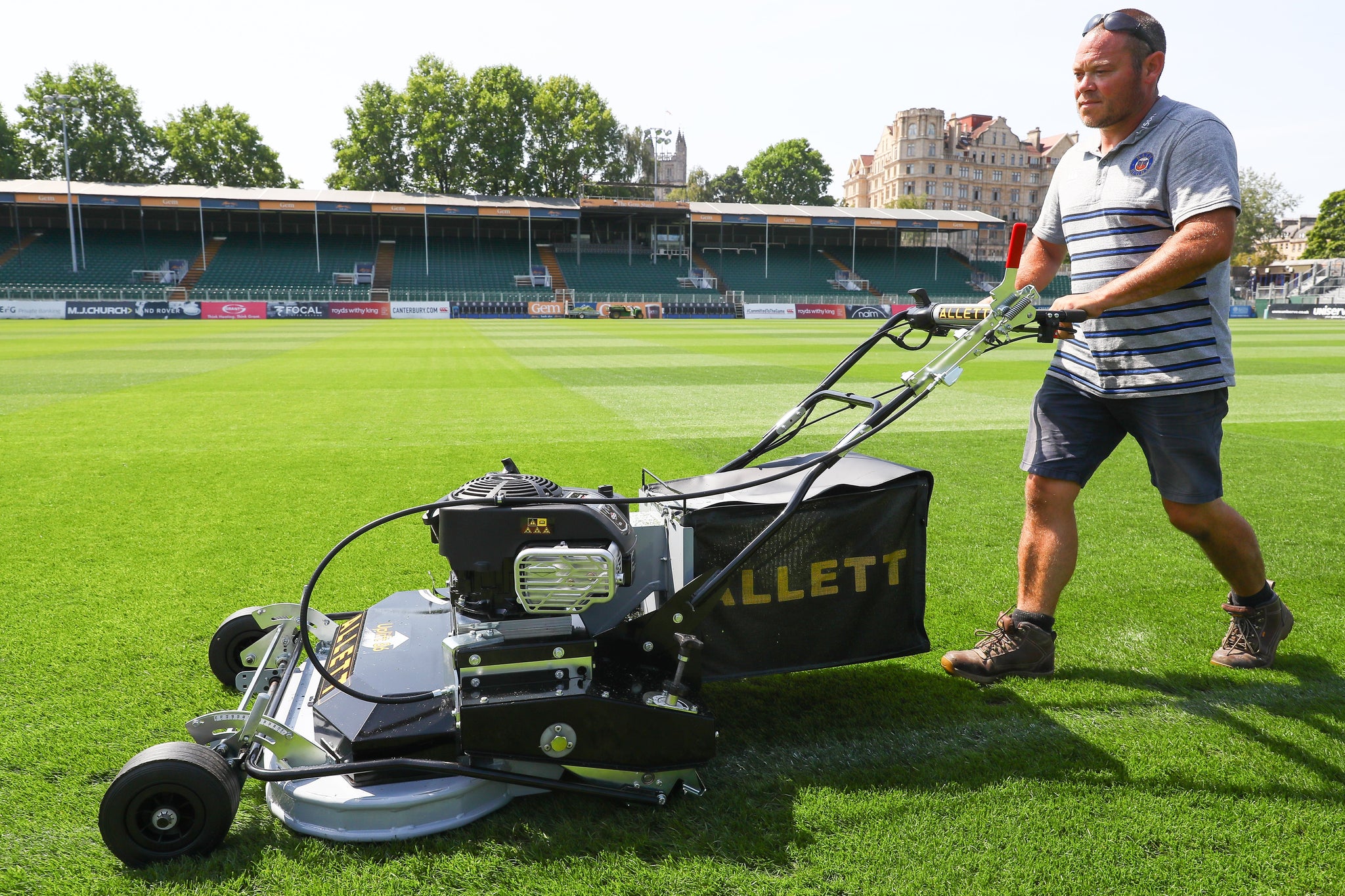 Allett Uplift 86 Vacuum Stadium Rotary Mower – ALLETT® USA